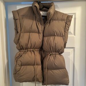 Wilfred The Chalet Puffer Vest